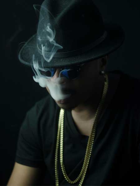 Cliente con joyas JBling